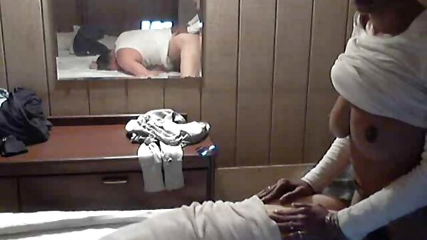 Die fickhungrige Brünette Alora James reitet kostenlose deutsche pornoseiten und lutscht einen Schwanz, als wäre es ihr letzter Tag